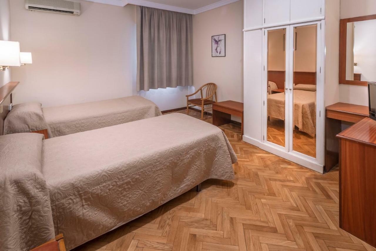 Hotel Niza Salou Exterior foto